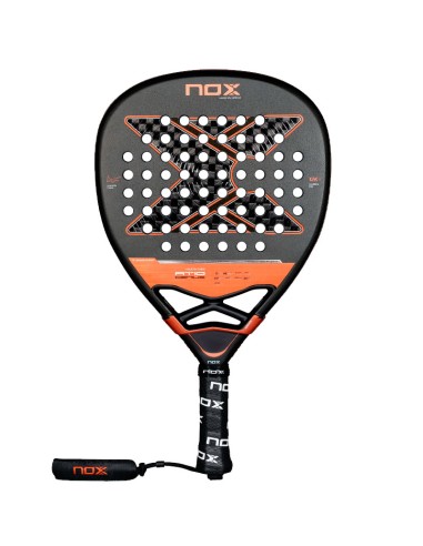 Pala Nox Luxury AT10 Genius Attack 12K Alum 2025 par Agustín Tapia