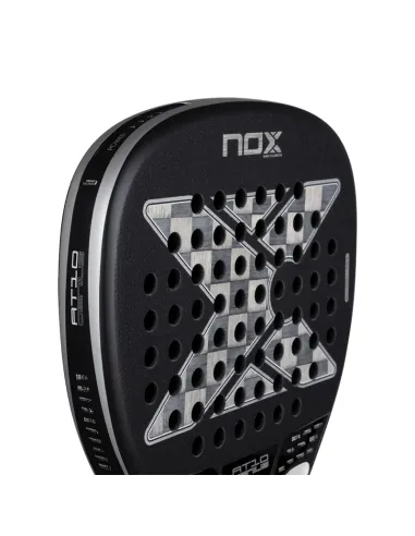 Nox AT10 Luxury Genius ATTACK 18K Alum 2026 Padelschläger von Agust...