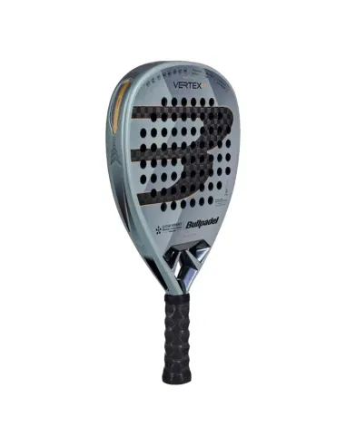 Raquete de Padel Bullpadel Juan Tello Vertex 04 Tour Finals | Raque...