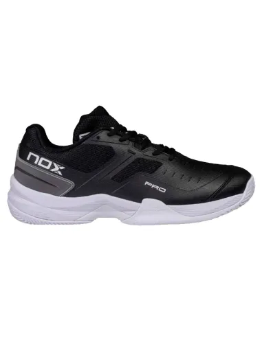 Baskets Nox AT10 Pro noires et blanches | Chaussures de padel