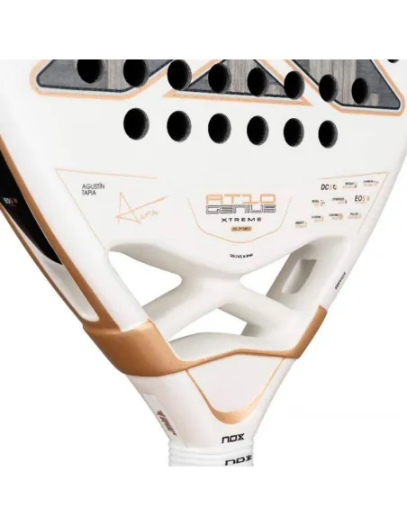 Sac de padel Nox AT10 Genius en aluminium 12K + sac de padel Nox AT...