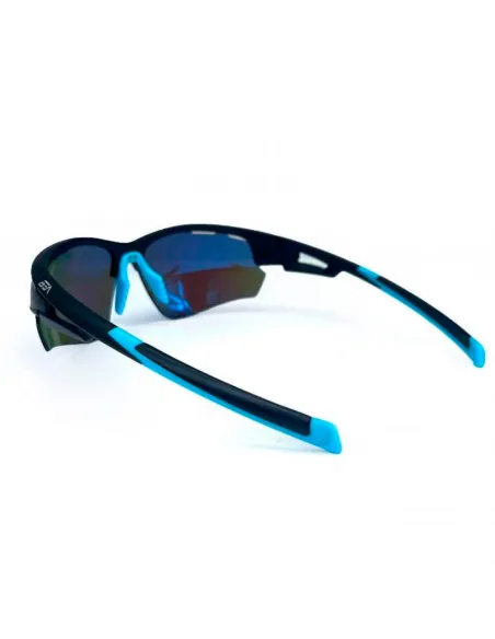 Die süchtig machende Bea Gonzalez Pearl C1 Sonnenbrille in Schwarz ...